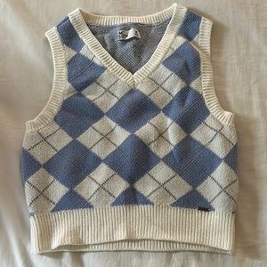 Sweater vest